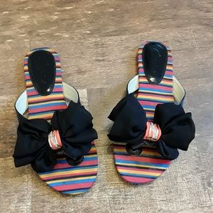 Very nice women sandals bow detail size 38